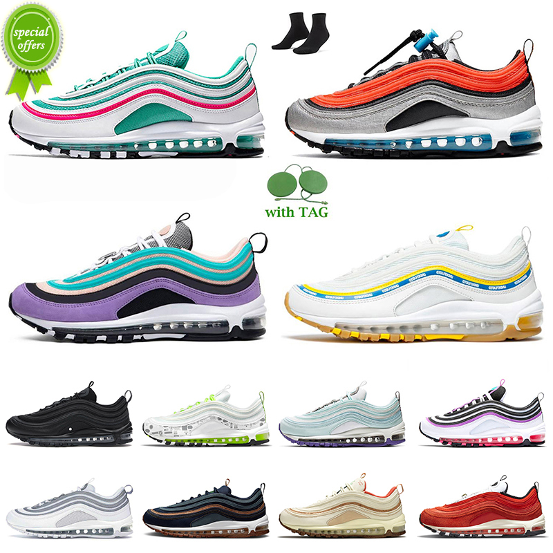 

Undefeated Outdoor Sports Size 12 Fashion Running Shoes Halloween South Beach Sky Triple Black White Sail Cork Obsidian, C3 36-40 barely volt atomic pink