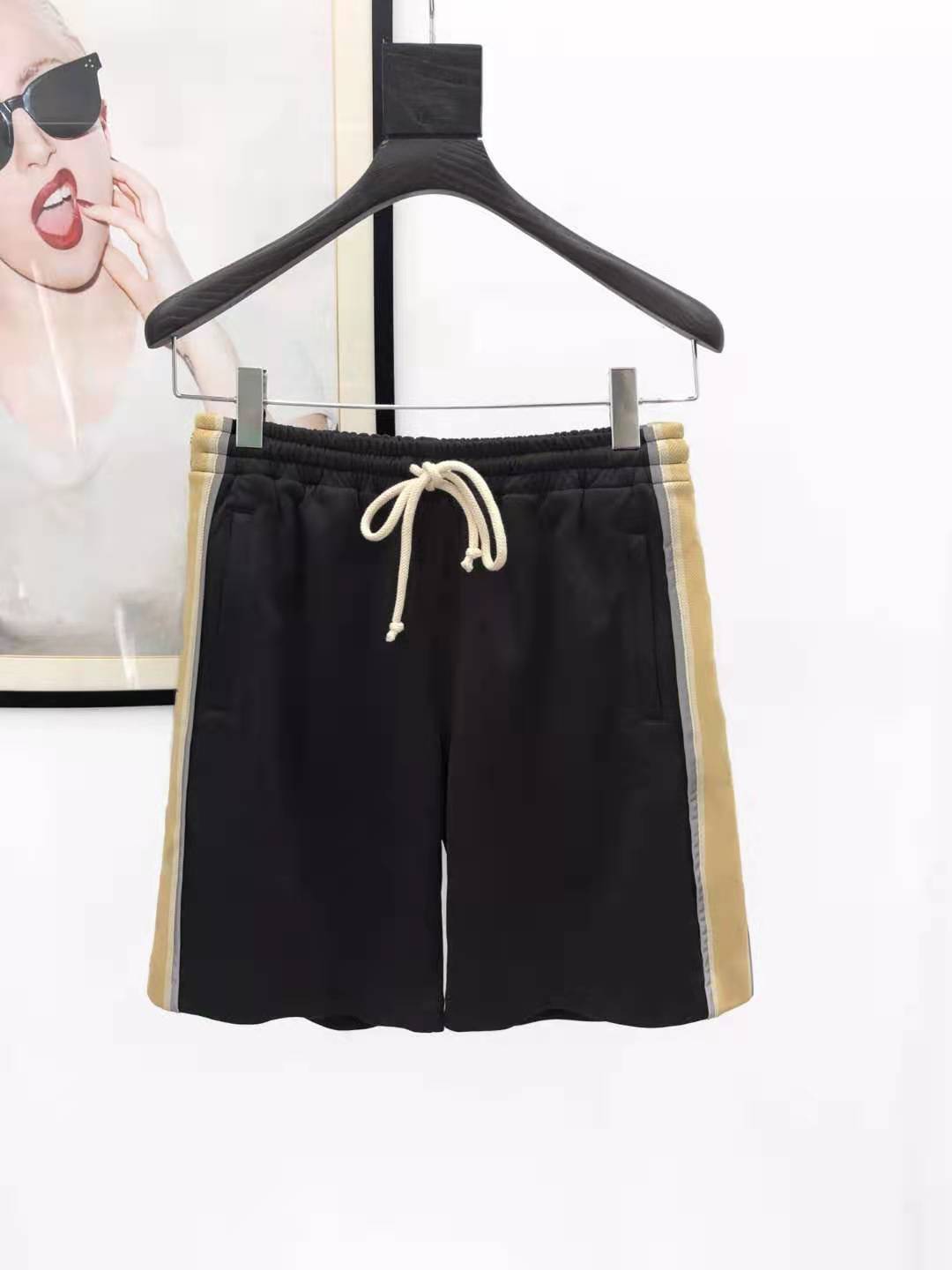 

2021 Fashion Summer Europe USA Outdoor Shorts Women Men High Street Running Middle Pants Jogging Shorts zdlg0315., Black