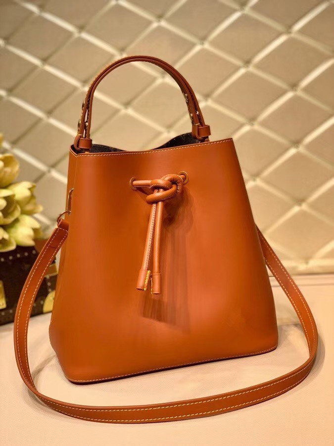 

Imported soft calfskin full leather plain weave drawstring lining presbyopia embossed women's bucket bag woman designer one-shoulder handbag supplier, Customize