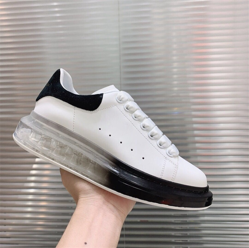 

Designers Air Cushion White Shoes Top Quality Leather Oversized Sneakers Velet Lace Up Breathable Espadrille Men Women Sports Trainers With Dustbag