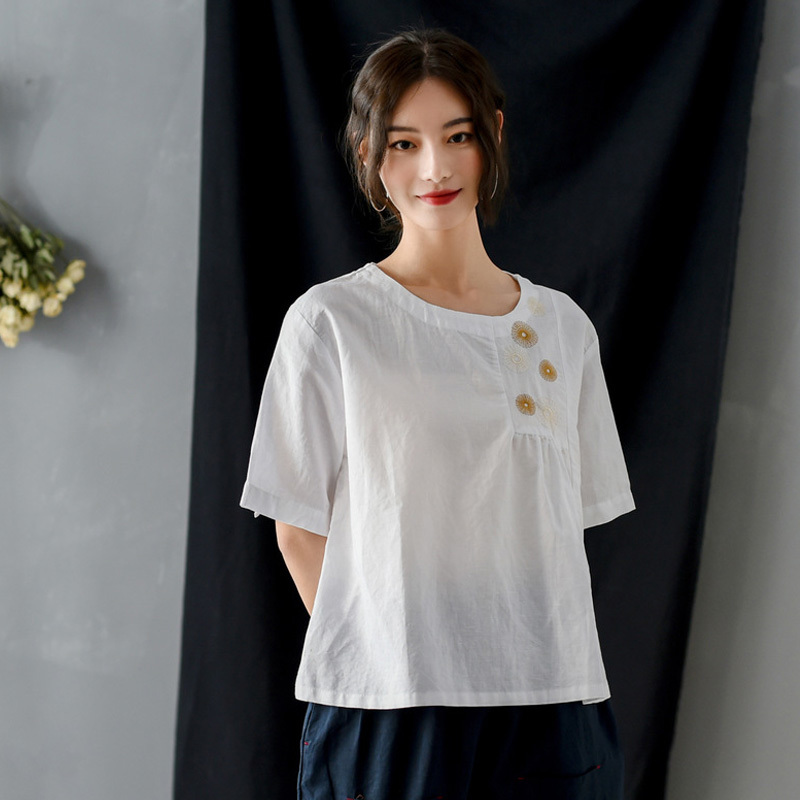 

Johnature Women Embroidery Floral T-Shirts Solid Color Summer O-Neck Short Sleeve Loose Women Clothing Casual T-Shirts 210521, White