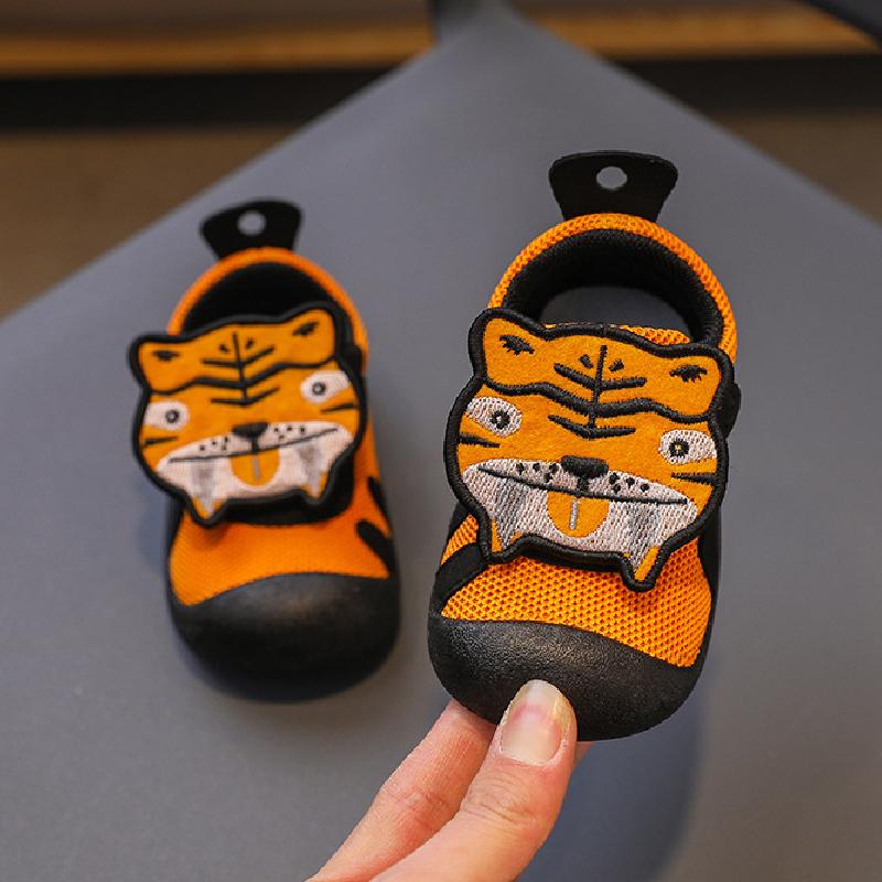

Athletic & Outdoor Cute Cartoon Baby Walking Shoes For Infant Toddler Girls Boys Casual Mesh Sneakers Soft Bottom Non-Slip Kid First Walkers, Black