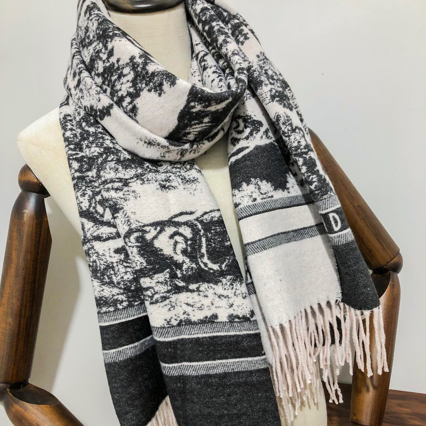

Designers scarf Luxurys men's women's fashion classic winter scarves female warm shawl animal print high quality soft cold proof a, Blue;gray