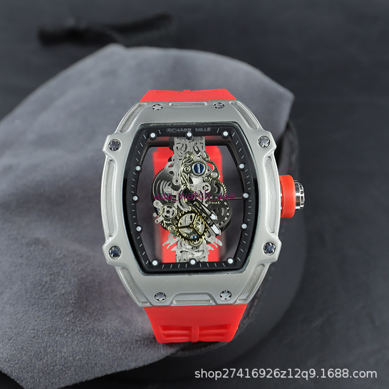 

In 2021 , the latest version of the skull sports have men's and women's leisure fashion quartz watch16