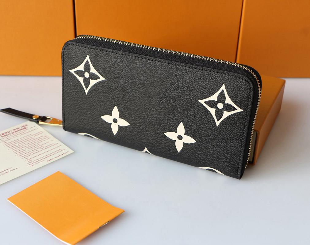 

Designer man and woman purses long leather luxury hand-held fashionable classic zipper mouth inside the layer of cards with box