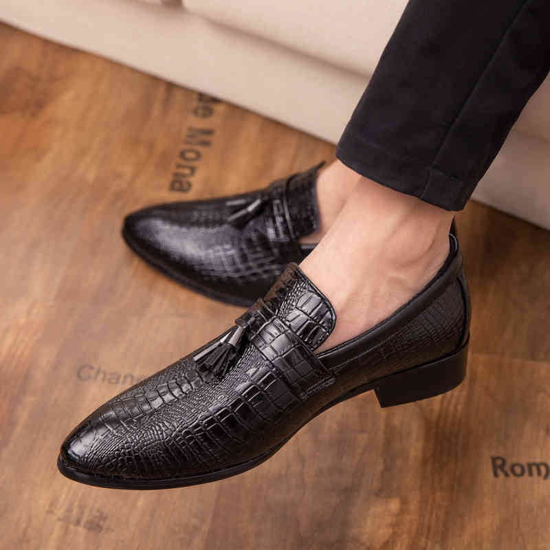 

men dress leather shoes genuine moccasins outdoor shoes beautiful comfortable breathable brand pointed pointy casual size 38-464 nr8f, Black