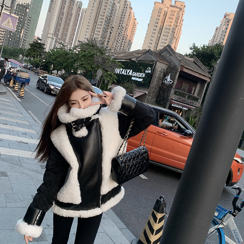 

Cotton dress womens 2021 new Korean version small loose fur one piece thickened splicing medium length lamb wool coat, Tan;black