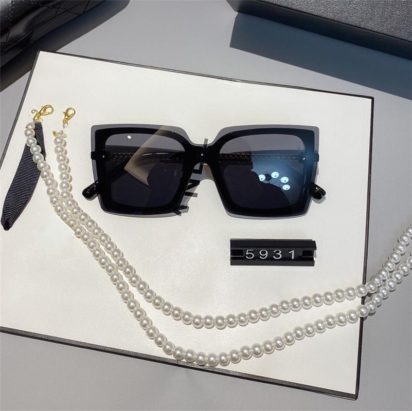 

Summer high quality famous sunglasses oversized flat top ladies sun glasses chain women square frames fashion designer with packaging box, White;black