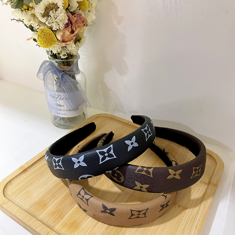 

11color Designer Letters Stripe Print Old Flowers Pattern Headband Women Vintage Wide Edge Cross Knotted Hair Hoop Luxury Twist Turban Headwrap Head Accessories