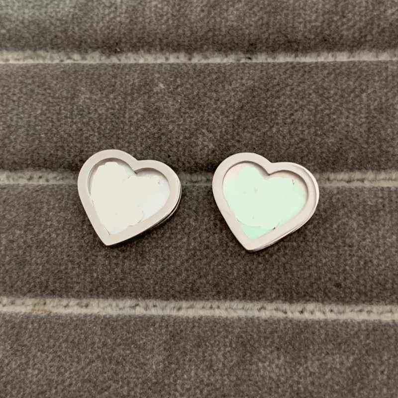 

Top Quality Classic Size Women Designer Studs 3 Colors Titanium Steel Heart Lover Earrings Gold Plated Fashion Engagement Jewelry Lady Party Gifts