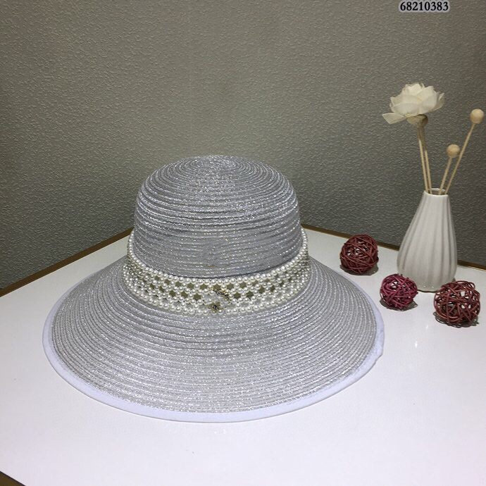 

New Straw Hat Fashion Simple Dome Pearl Design Elegant White Black Seaside Resort Sun Protection