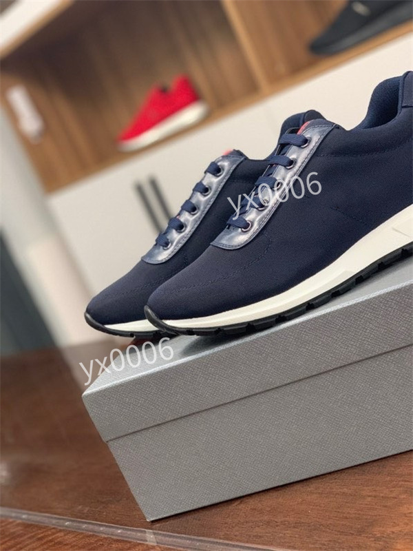 

2022 Designer Casual Shoes Calfskin Mixed Suede Reflective Sneakers Winter Velvet Mens Women Increase Platform Outdoor Shoe Vintage Leather Sneaker xg210701, Choose the color