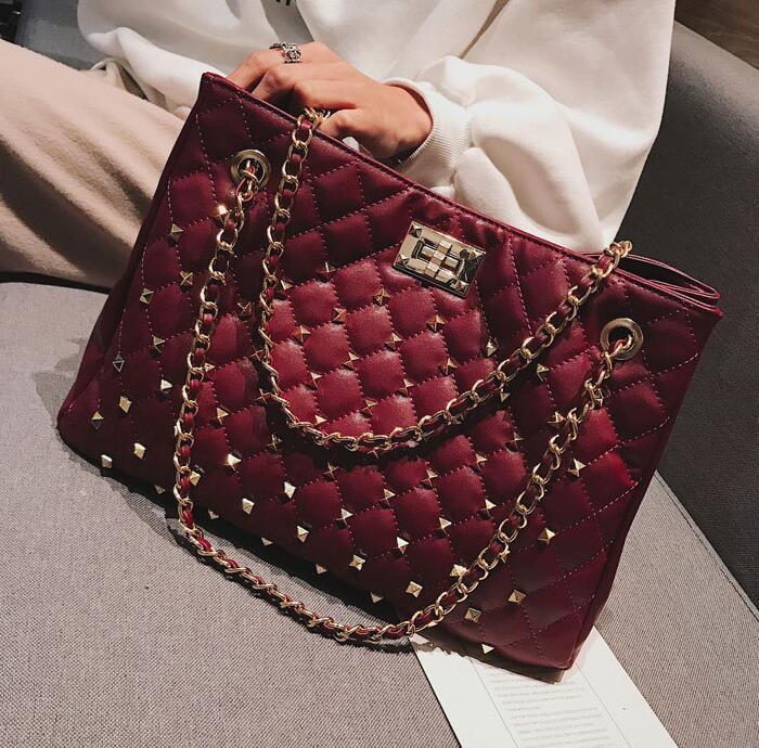

factory wholesale women handbag new rivet women shoulder bag large embroidered leather fashion bag personalized rivet leather chain bag, Black;red
