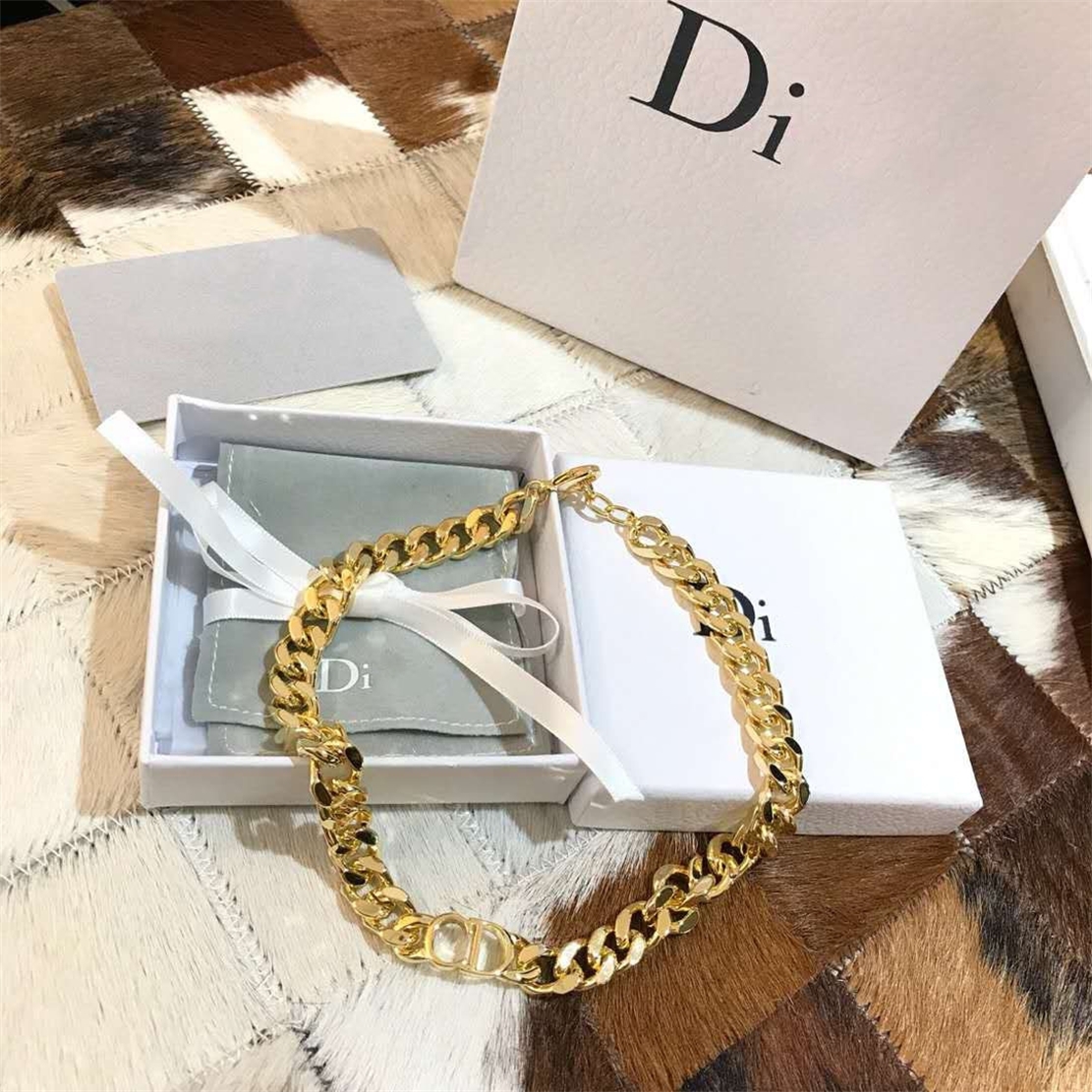 

D home / Dijia 2020 new gold-plated metal CD letter fashion women's necklace trend jewelry champagne goldK, Silver