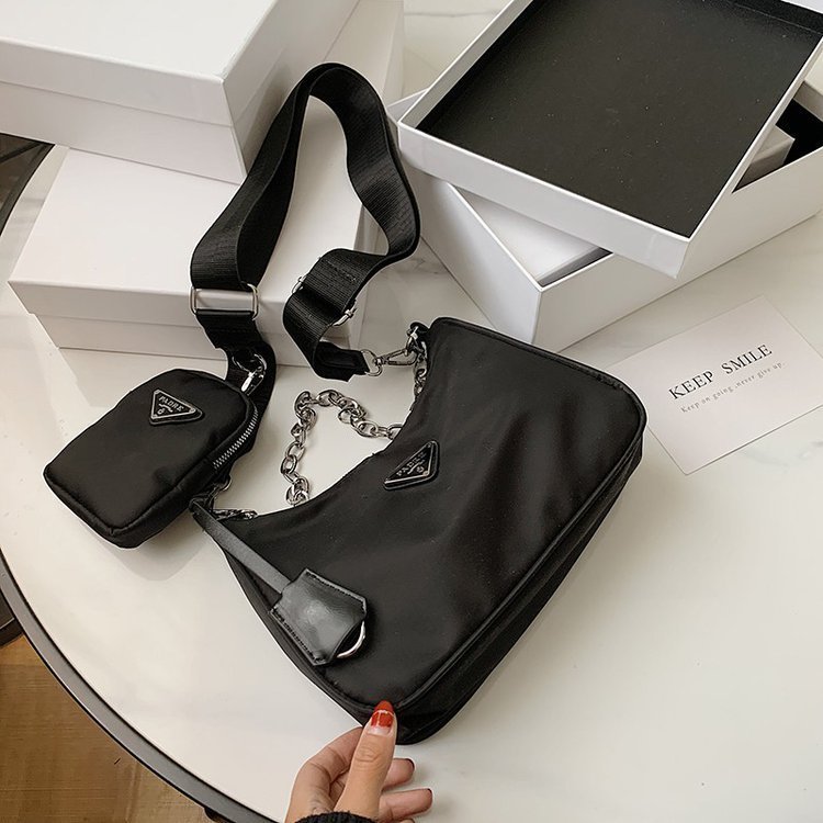 

Luxury trendy bags Luxury quality Net red nylon oxford cloth armpit leisure fashion three in one single shoulder slanting chain bag, Black