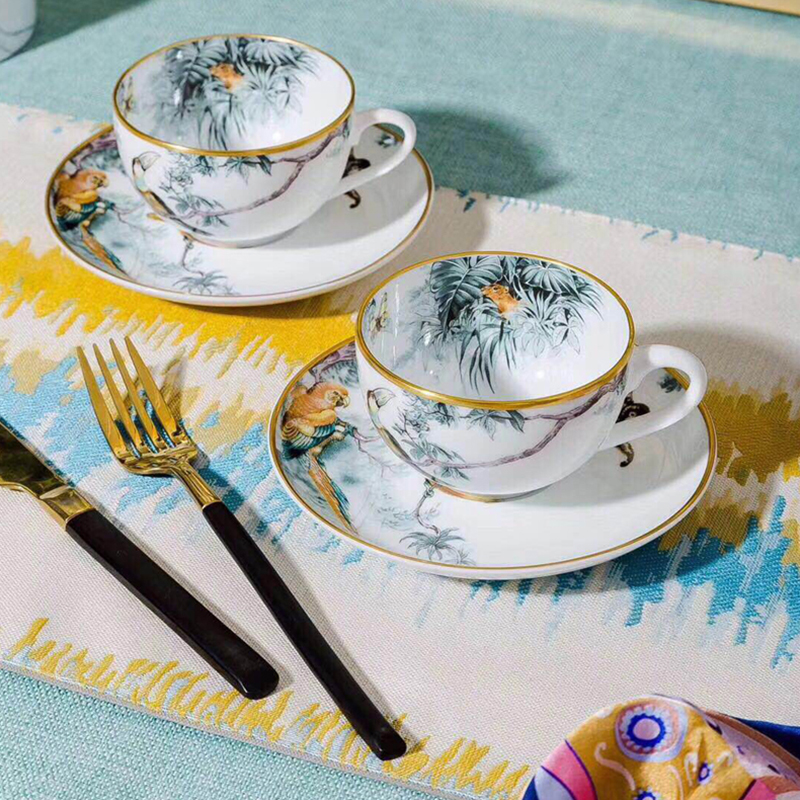 

Good quality Bone china coffee cup set Classic horse pattern Ceramic tea sets Housewarming gift