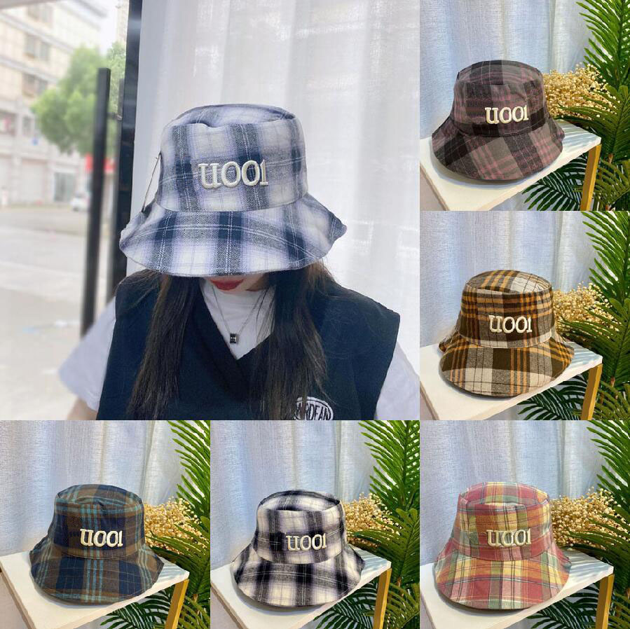 

Designer LettersLogo Embroidery Print Wide Brim Bucket Hat Fashion British Style Grid Pattern Men Women Outdoor Casual Travel Sunshade Fishermen Caps, Red