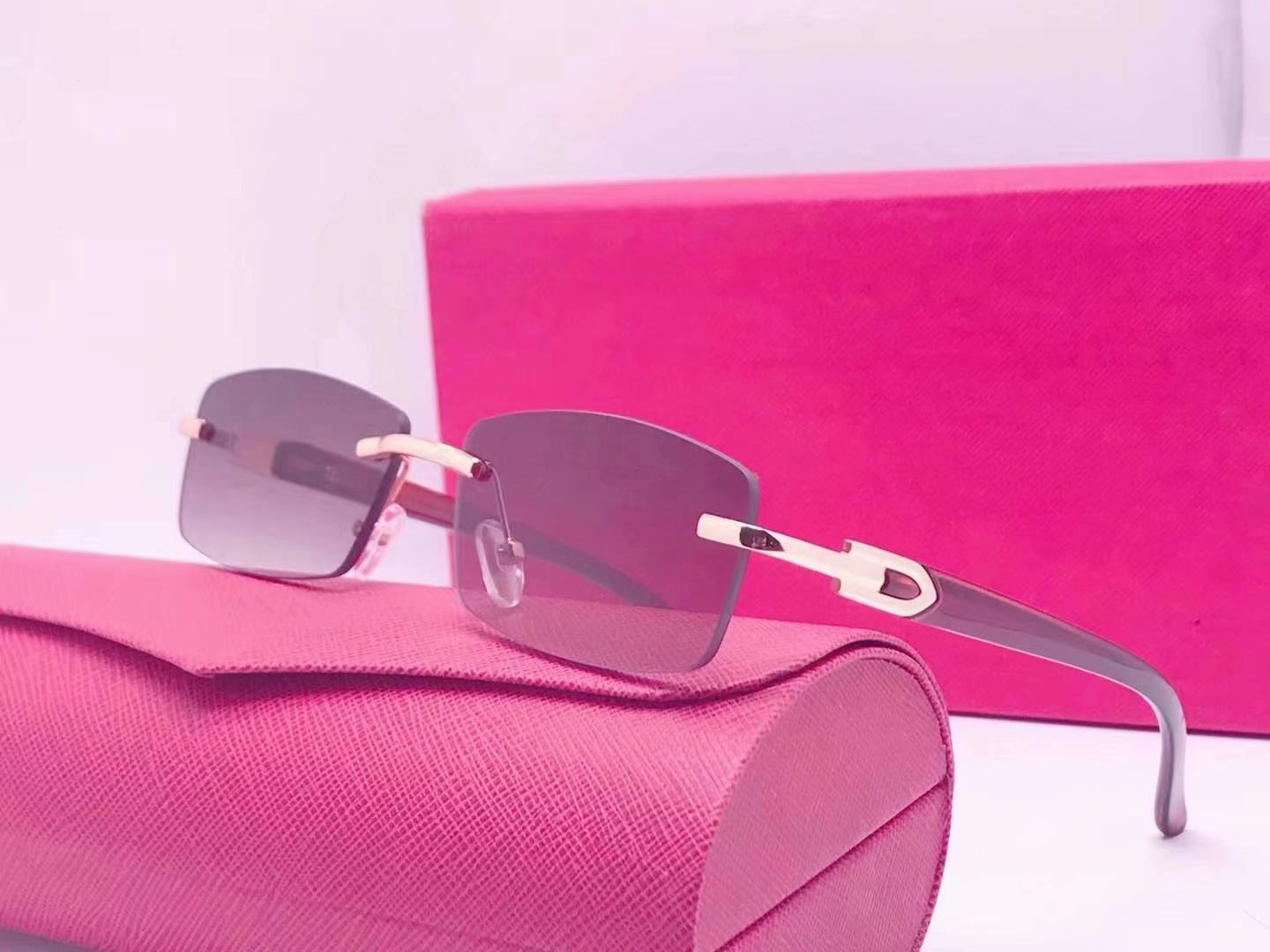 

Ienbel Luxury Square Genuine Buffalo Horn Sunglasses Mens Brand Designer Sun glasses Vintage Carter Buffs Rimless 2A181