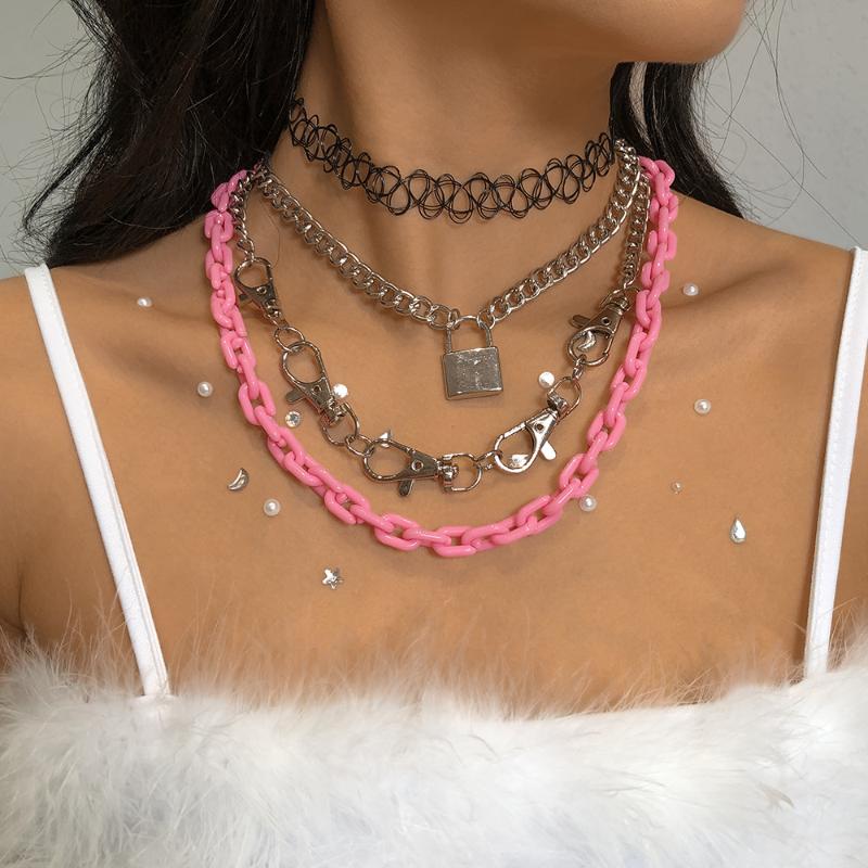 

Pendant Necklaces European Style Hyperbole Punk Lock Set Sexy Black Lace Chains Choker Fashion Jewelry For Women Girls Party