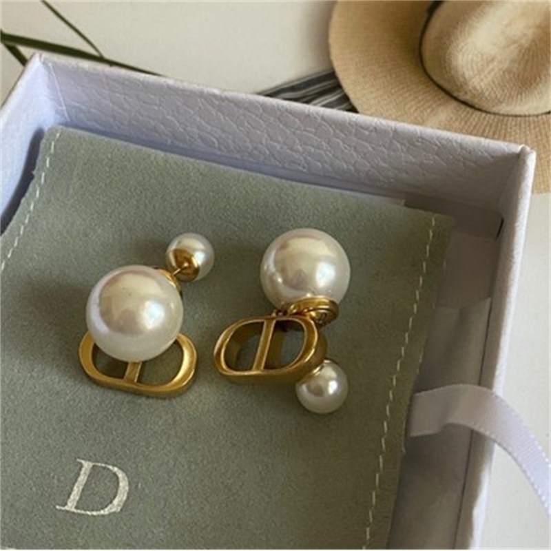 

Full set of jewellery family pearl 2020 new simple women's Brass Earrings, Silver