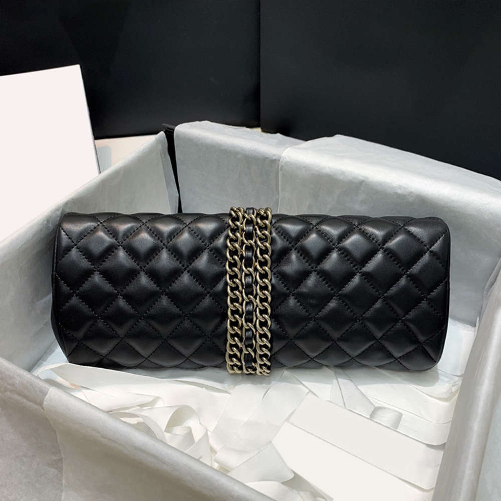 

designer luxury evening bags retro hardware buckle sheepskin rhombus lines full three-dimensional feel soft and comfortable