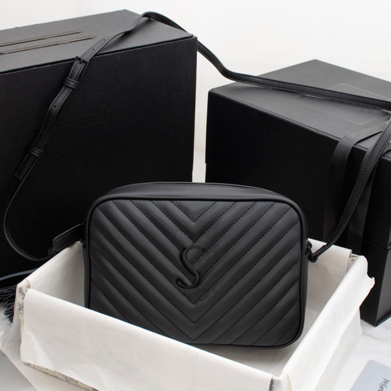 

ladies 2021 designer high-quality bags messenger bags ladies small fashion makeup shoulder bags luxury wallets, High quality 21x15x7cm