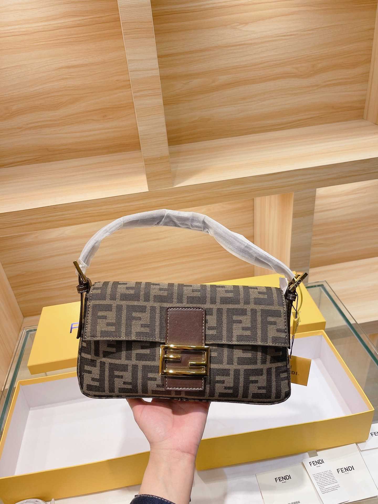 

Bag Women's 2021 New Canvas Embroidery Armpit Stick Vintage Zlh