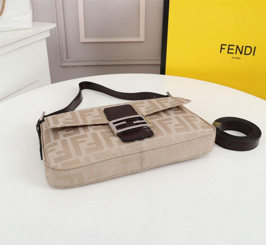 fendi cloth bolsauette