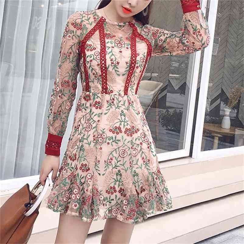 

heavy work embroidered stitching niche platycodon embroidery mesh girl small man slimming lady dress 210603, Brown