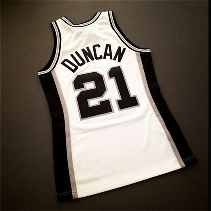 

00980098Custom Men Youth women Vintage Tim Duncan Mitchell Ness 1999 College Basketball Jersey Size S-4XL or custom any name or number jersey, Black