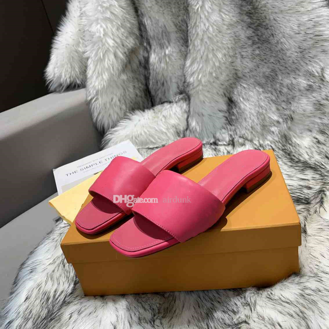 

airdunk 2021ss Revival Flat Mules Slipper Men Women Slides Sandals Designer Shoes Black Pink Orange Blue WATERFRONT Brown White Le328S, I need look other product