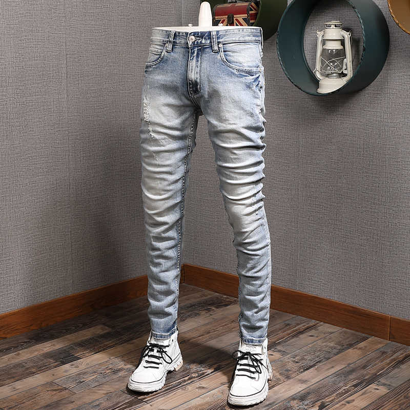 

Italian Style Fashion Men Jesns Retro Light Gray Blue Elastic Cotton Slim Fit Ripped Jeans for Vintage Designer Denim Pants