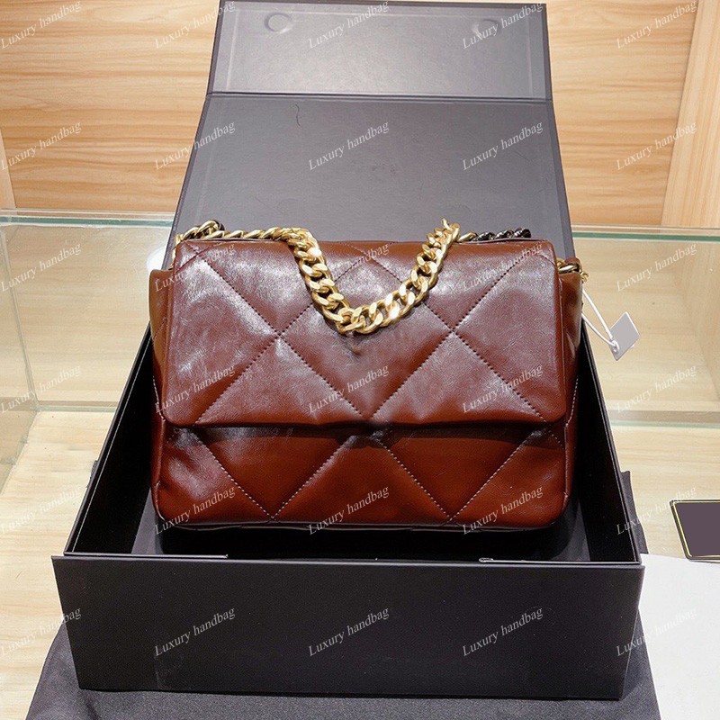 

2021 Fall Winter 19 Classic Collection France Lady Women Calfskin Bags Oil Wax Leather Quilted Cross Body Shoulder Clutch Purse Totes Famous Brand Small Handbags 26C, Black