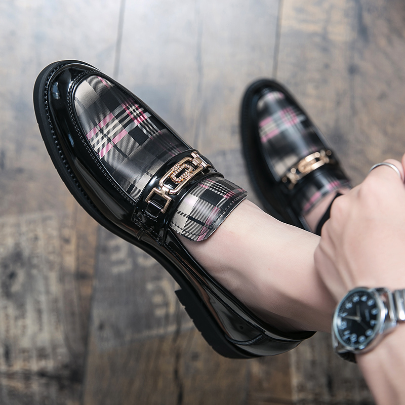 

Dress Shoes Men's shoes trend of fashion pu seam color trellises metal decoration low heel comfortable casual business ks003 moccasins TEKI, Black