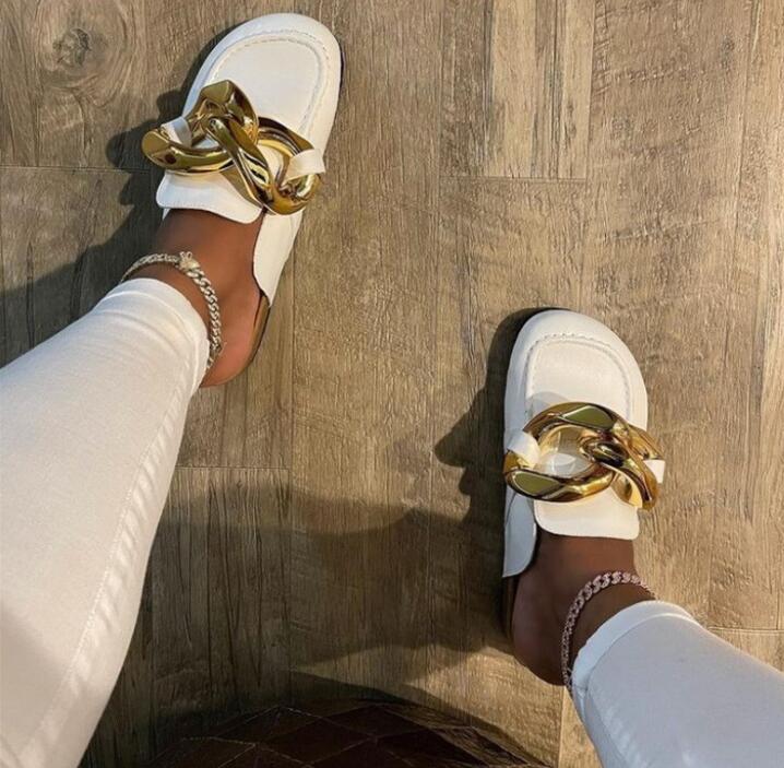 

Fashion thick soles with metal chain head slippers lazy shoes, Red