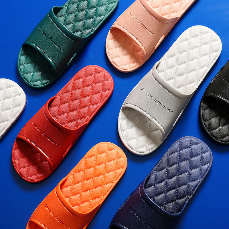 

luxury slippers slipper's summer 2021 net red cool lovers wear ristant antiskid indoor and outdoor slippers men, Black