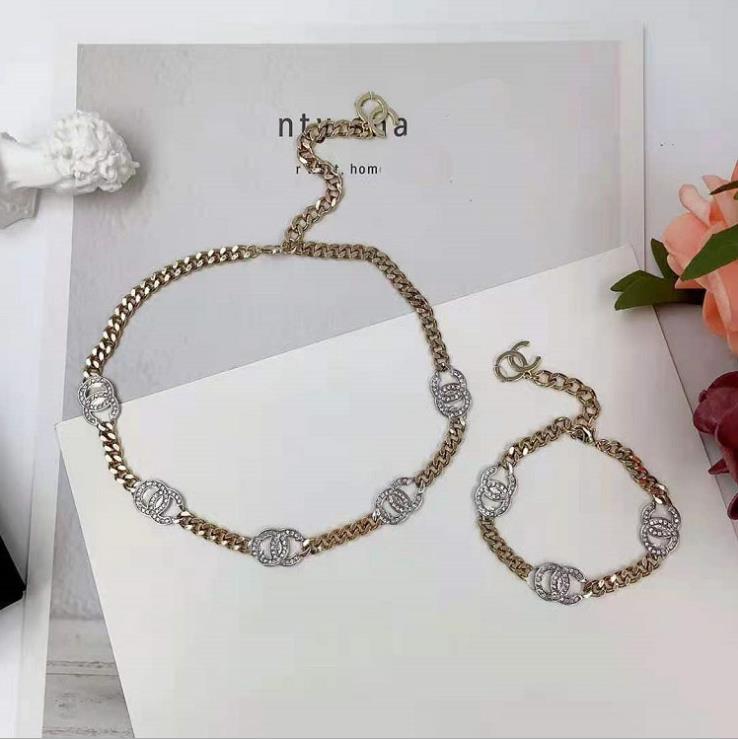 

Xiaoxiangfeng twist piece chain Rhinestone Necklace Bracelet 2021 Xiangjia brass plated 14K neck chain bracelet
