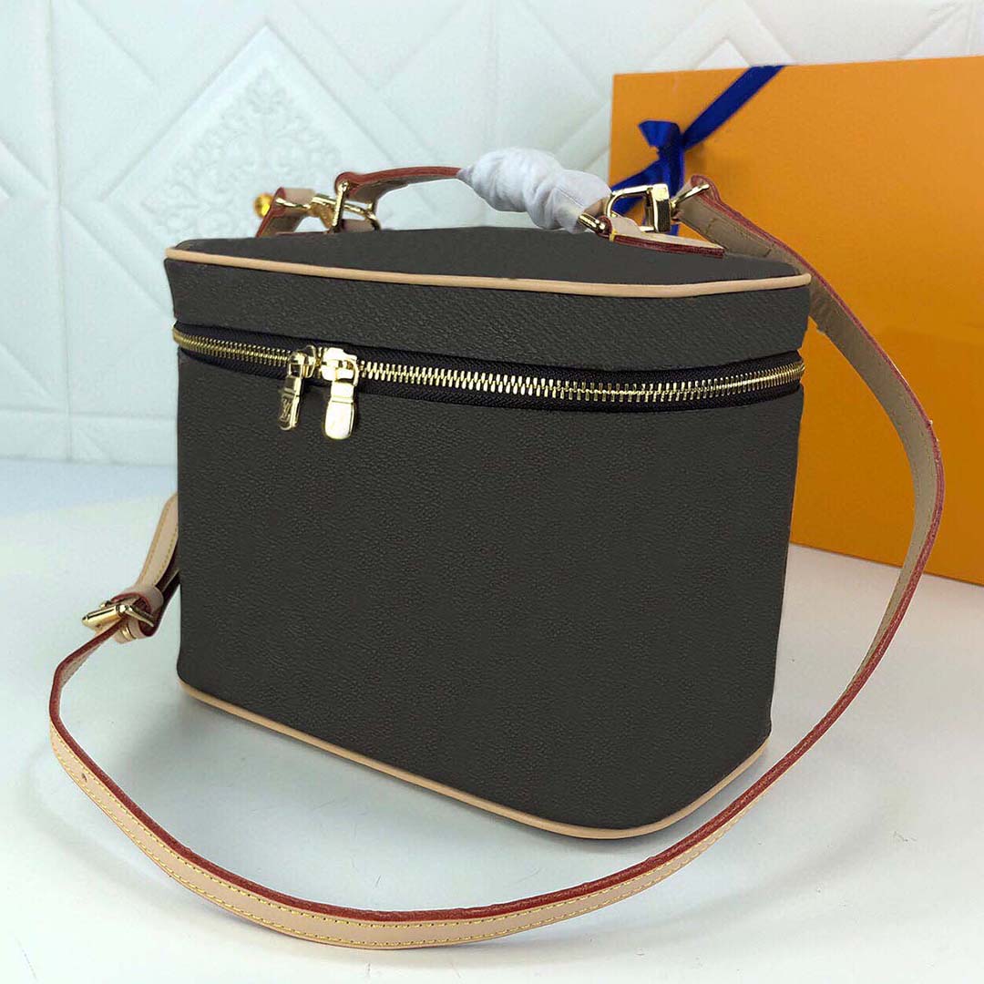 

Classic women's cosmetic bags 2021 new one-shoulder toiletry storage box fashion zipper makeup case portable large-capacity cosmetics storages bag, Brown