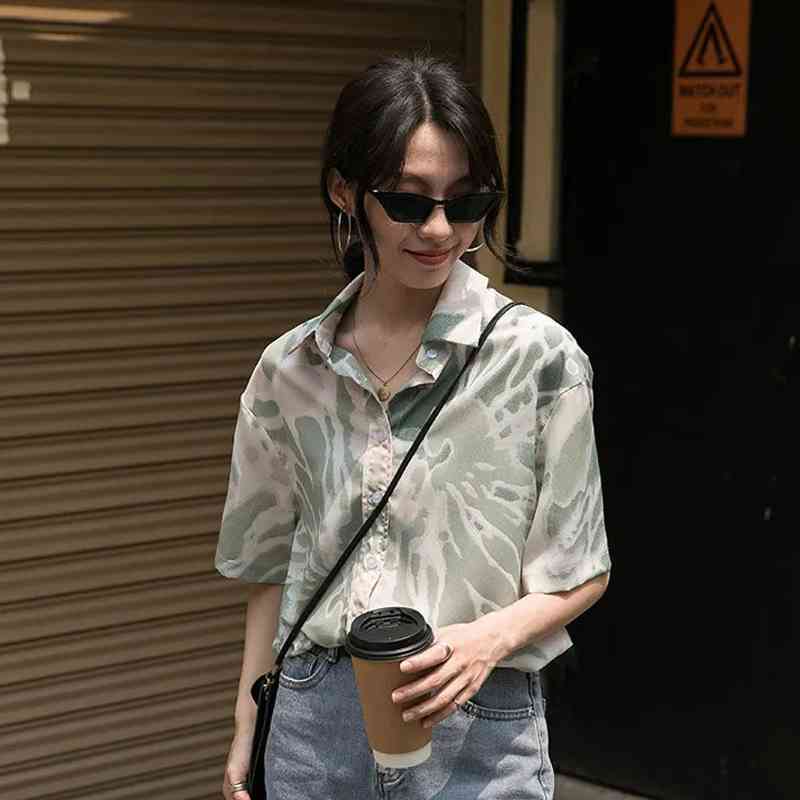 

Summer Street Style Ink painting Women Blouse Shirt Oversize Button Up Ladies Shirts Short Sleeve Plus Size Female Clothing 210521, Sku