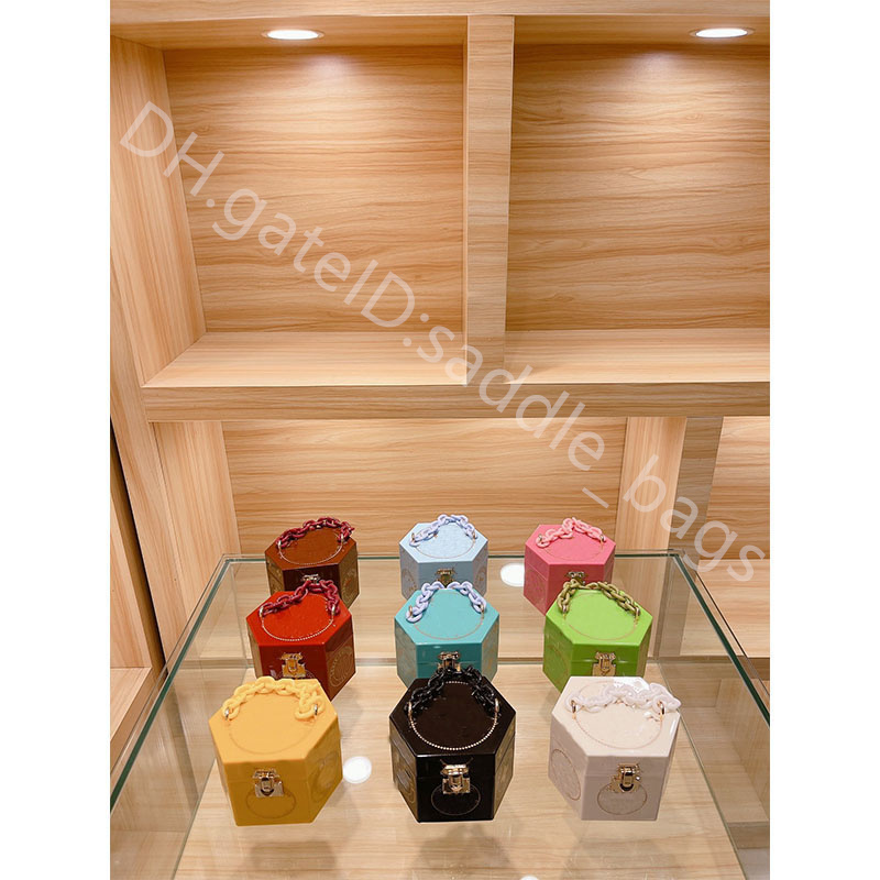 

2021 Lady Fashion Handbags Totes ABS Classic Retro All-match Simplicity Acrylic Transparent Casual Chain Jewelry Box, Customize