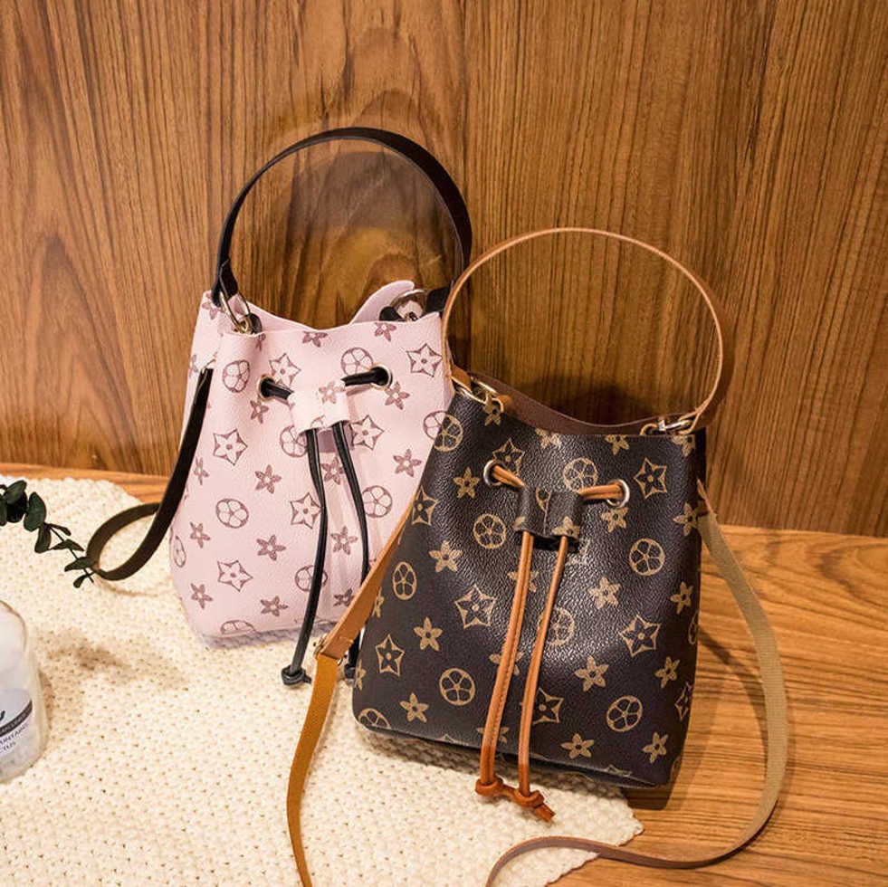 

Women Fashion Printed Bucket Bag High Capacity Outdoor Shopping Bag Casual One Shoulder Bags Messenger Crossbody Handbags Totes G67AQBO, Pink