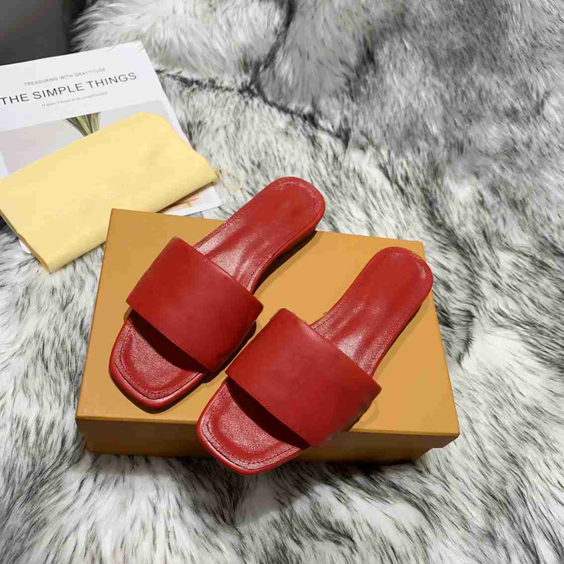 

High-quality Revival Flat Mules Slipper Men Women Slides Sandals Designer Shoes Black Pink Orange Blue WATERFRONT White Leather Flip Flops, 4#