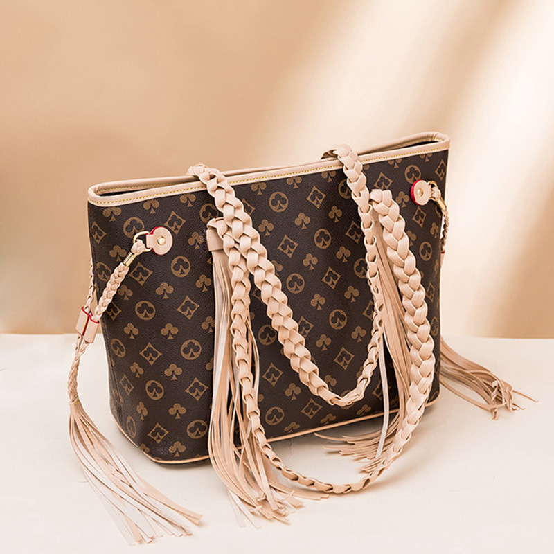 

Wholesale factory ladies leather bag classic retro poker printed backpack simple joker large capacity Plaid Tote bags romantic tassel decorative fashion handbag, Brown-printing