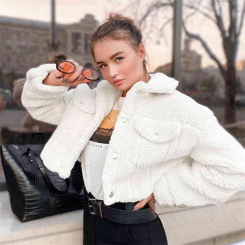 

Cozy Faux Lambswool Fleece Jackets Women Autumn Winter Warm Fashion Coats Long Sleeve Casual Pocket Button Outerwear 210518, White