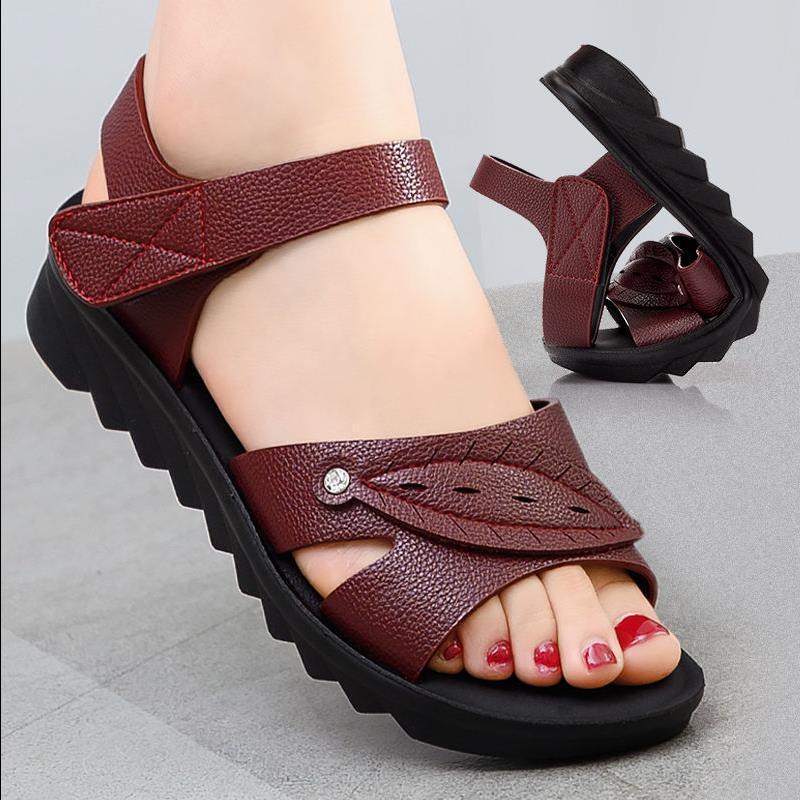 

Sandals 41, 42, 43 Plus-size Summer With Flat Heels For Women And Soft Soles Middle-aged Elderly Mothers, Black