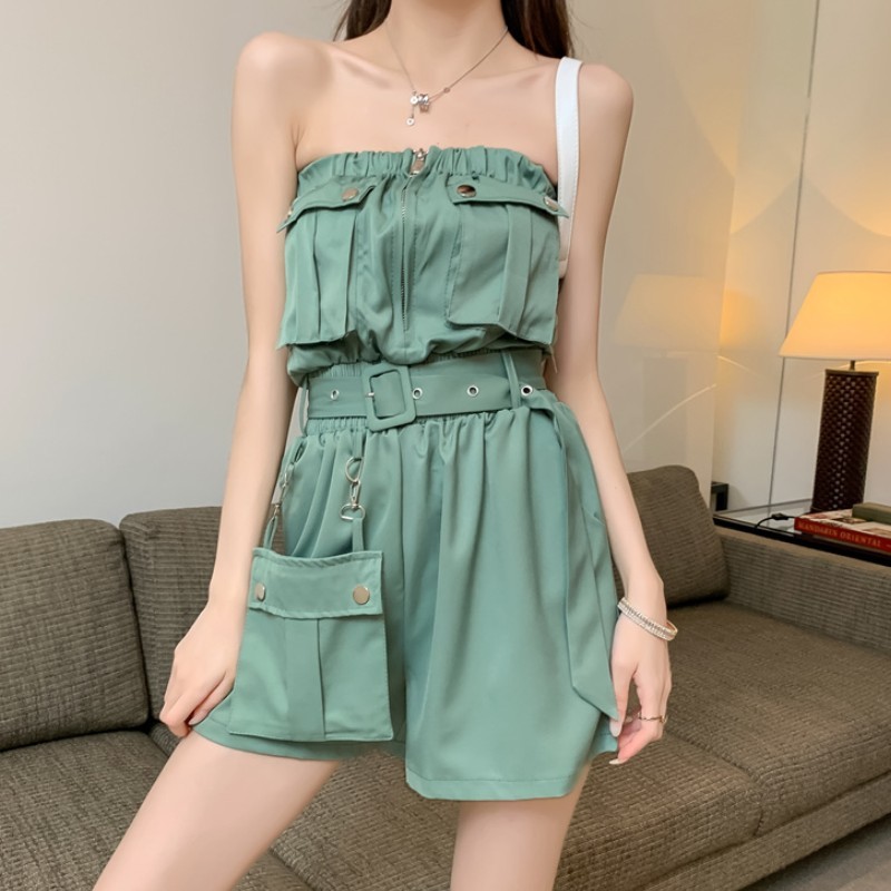 

Women Rompers Summer Sexy Strapless Jumpsuit Solid Button Pocket Sleeveless Short Pants Wide Leg Overalls 210518, Photo color