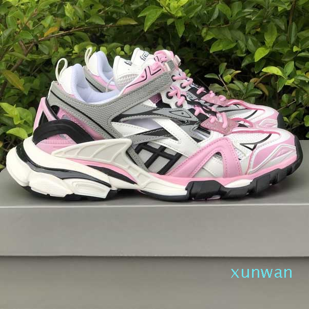 

Track Sneakers Women Recycled Mesh Nylon Casual strike shoes fashion classical Mens Platform Top Designer Man Woman runners trainers shoe