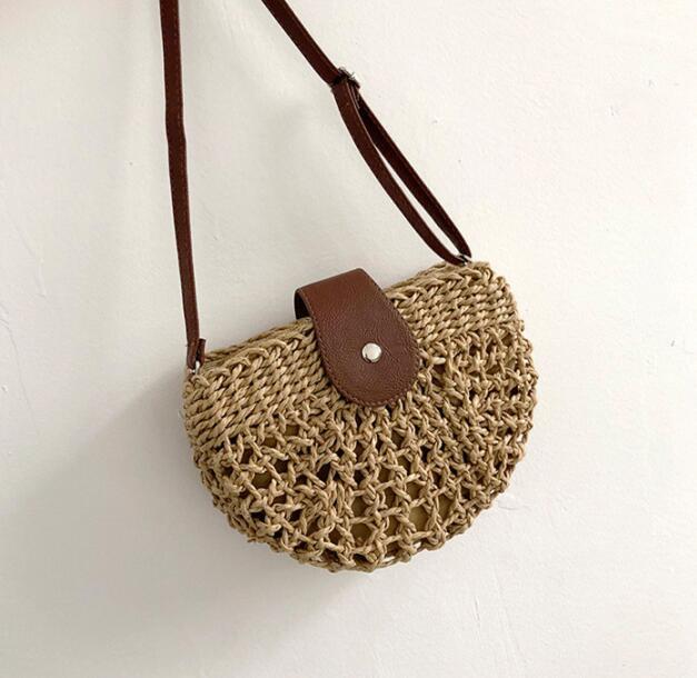 

Factory wholesale women handbag summer wovens beach bag semi-circular summers fashion straw bags handmade hollow womenes messenger handbags