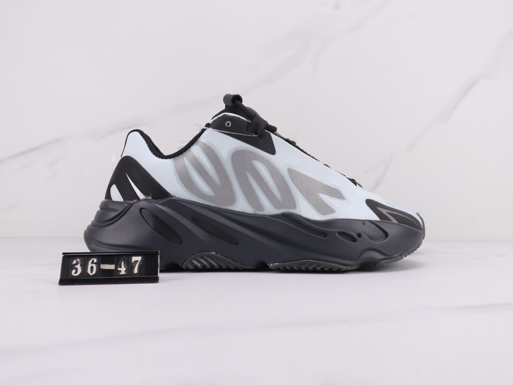 

(With Box)2021 700 MNVN Blue Tint Running Shoes Men Women 3M Reflectivel Sports Sneaker