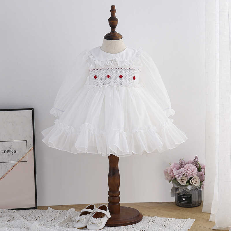 

Baby Girl Smocked White Dress Children Handmade Smocking Dresses Kids Spanish Embroidery Frocks Autumn infant Boutique Clothes 210615